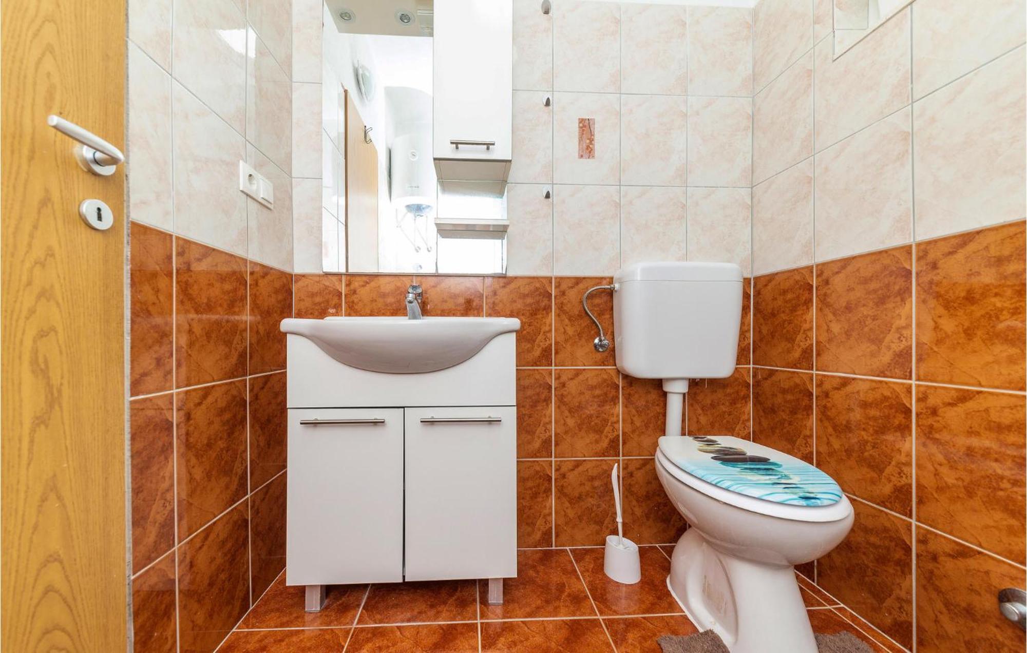 Gorgeous Home In Kastel Stafilic With Wifi מראה חיצוני תמונה