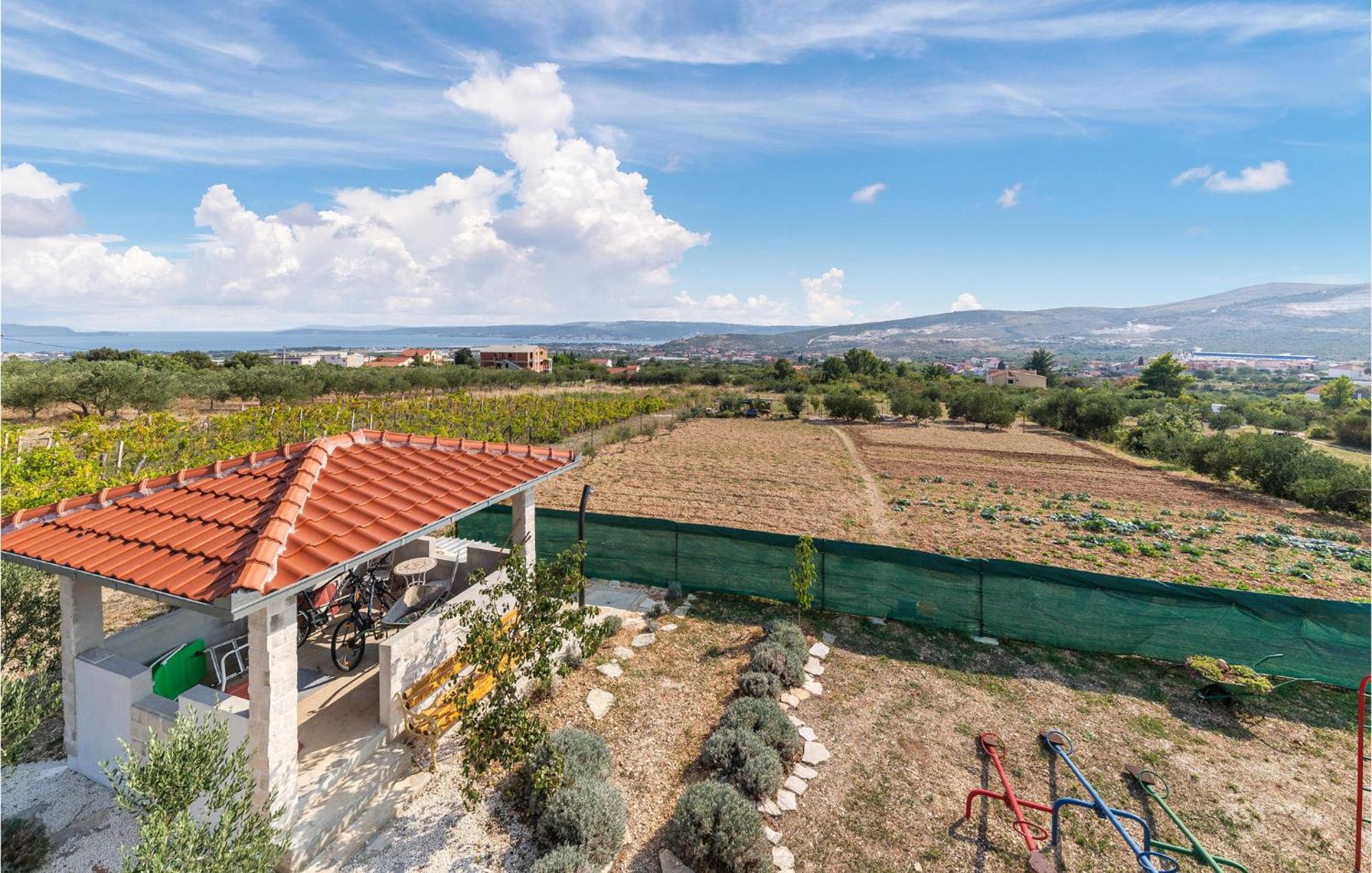 Gorgeous Home In Kastel Stafilic With Wifi מראה חיצוני תמונה